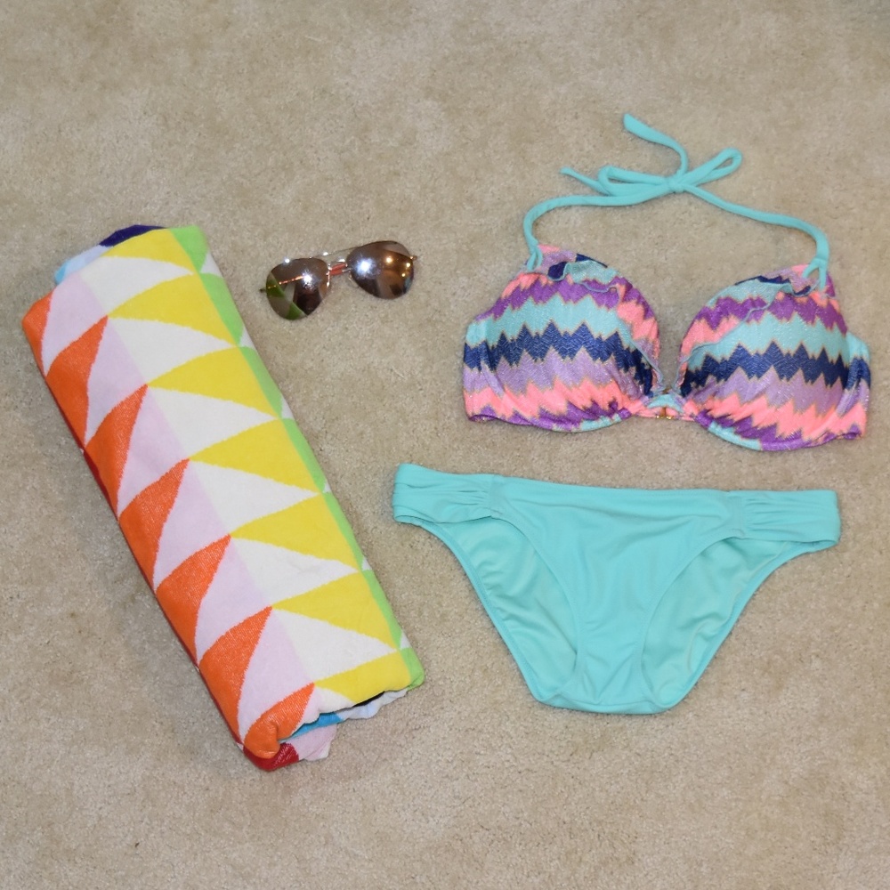 Victoria's Secret Bathing Suit BOTTOMS size M